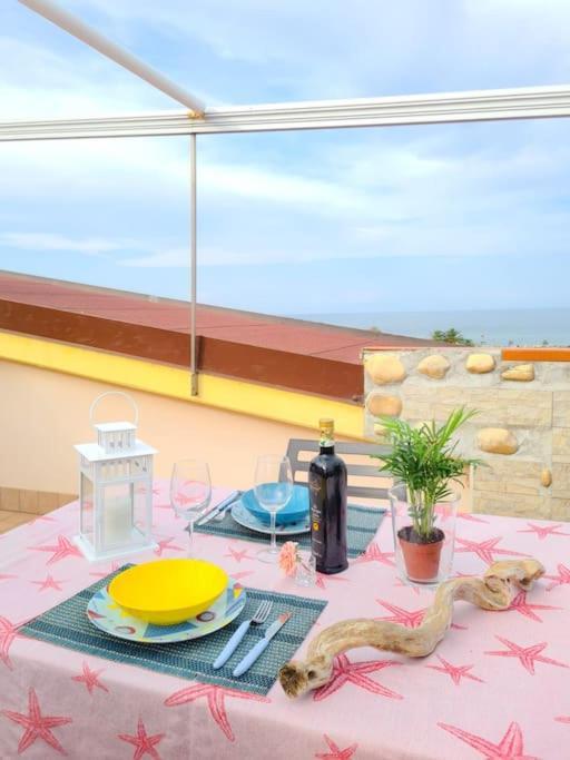 Lovely Flat With See View Розето-дельи-Абруцци Экстерьер фото